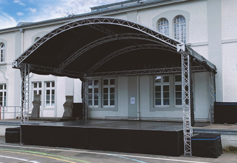 Tecstage invests in the Global Truss arch roof